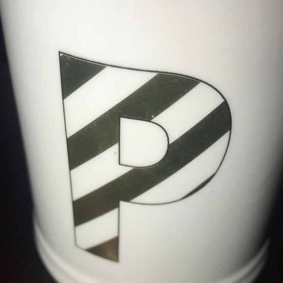 NWT Monnogramed P gold striped mug - Picture 3 of 7